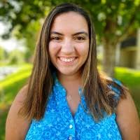 50+ perfiles de «Emily Alt»