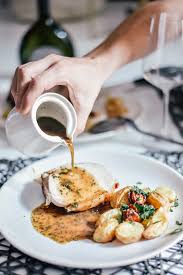 Selbst Gemachter Schweinebraten Mit Biersosse Aus Dem Airfryer Werbung Lifestyle Blog Aus Wien Schweinebraten Lebensmittel Essen Braten
