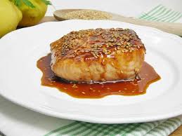 Retira el salmón del horno y sirve con un poco de la salsa por encima. Salmon Con Salsa De Soja Miel Y Limon Mis Cosillas De Cocina