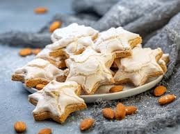 Biscuits Meringues Cannelle Amande Alimentation Biscuit De Noel Recette Biscuit