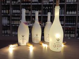 Queen of cyprus was a hip hop lover. Weinwelt Im Herm Jetzt Wird Es Romantisch Madels Zu Jeder Flasche Today My Name Is Queen Gibt Es Eine Lichterkette Im Wert Von 1 99 Dazu Solange Der Vorrat Reicht