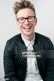 14 Photos & High Res Pictures