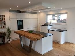 So Sieht S Aus Zu 95 Fertig Fertiggestellte Aus Fertig Fertiggestellte Kochinsel Siehts Modern Rustikale Kuche Moderne Kuche Kuche Renovieren