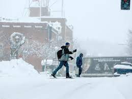 From Feet Of Powder To A Snow Free Winter Flagstaff Weather Swings To Extremes In 2017 Local Azdailysun Com Live weather warnings, hourly weather updates. from feet of powder to a snow free
