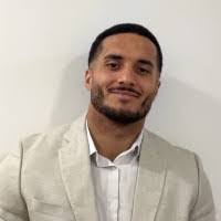 Eliot Shaw's Instagram, Twitter & Facebook