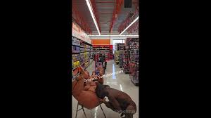 Turnup @ Autozone • Pornhex