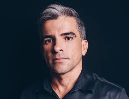 Iratuã Freitas, Autor em Café Soçaite