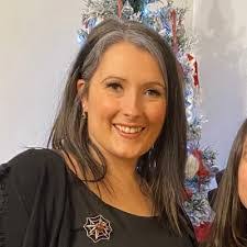 Selina Harrison's Instagram, Twitter & Facebook