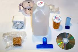 Plastik, üretimi ve şekillendirilmesi en kolay malzemelerdendir. Plastic Wikipedia