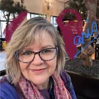 Lynne Farley's Instagram, Twitter & Facebook