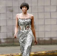 Naomi campbell and kenyan tourism minister najib balala sealed the deal last monthimage british model naomi campbell says she feels privileged and honoured after being confirmed as kenya's. Naomi Campbell So Erobert Das Supermodel Youtube Welt