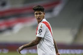 Sobre el final de la conversación, benedetto le preguntó al talentoso exjugador de river plate lo que puede estar pasando con la presión a carrascal por tener la camiseta 10 y lo que esto significa para un jugador joven. Carrascal Juventus Roma Transfer Links