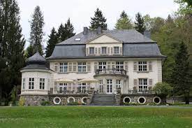 Gerade wenn sich der fahrplan an der haltestelle espenschied welteroder weg, lorch (rheingau) durch den zuständigen verkehrsbetrieb in lorch ändert ist es wichtig die neuen ankünfte bzw. Datei Lorch Rhein Wispertal Haus Rheinberg Jpg Wikipedia