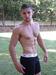 Veja imagens de alta qualidade seguindo a etiqueta '#arthur picoli futebol'. Arthur Picoli O Estagigato Posa Em Campo De Futebol E Fala Sobre Assedio De Fas