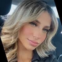 Jennifer Vitello's Instagram, Twitter & Facebook