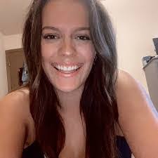 Amber Castrejon's Instagram, Twitter & Facebook