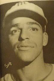 MAGALLANEANDO: Jim Pendleton el campocorto del primer bicampeonato  magallanero en LVBP , finalmente en el Salón de la Fama de los Navegantes.