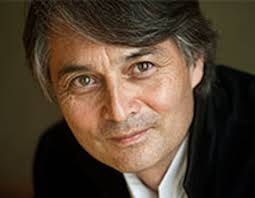 Flashy organist guesting this week with Atlanta Symphony; principal  bassoonist departing