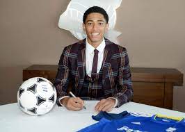 Jobe bellingham ретвитнул(а) sheffield united development. Jude Bellingham Biography Childhood Parents Net Worth Girlfriend