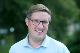 Tror inte på fortsatt alliansstyre: ”En framgång för ytterkanterna”