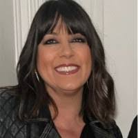 Danielle Littler's Instagram, Twitter & Facebook