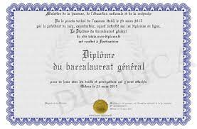 Diplômes à personnaliser et à imprimer gratuitement, en quelques secondes. Diplome Gratuit Personnaliser Printable Certificates Certificate Certificate Templates