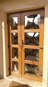 Usa Pvc Cu Geam Bombat Reflectorizant Culoare Stejar Auriu Simeria Door Design Design Decor