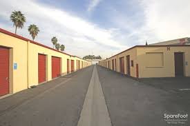 View detailed information and reviews for 667 n heliotrope dr in los angeles, california and get driving directions with road conditions and live traffic updates along the way. Ba Storage 620 N Heliotrope Dr Sparefoot