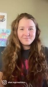 Sharon Calderon's Instagram, Twitter & Facebook