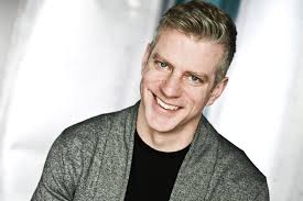 Daniel Bingham's Instagram, Twitter & Facebook