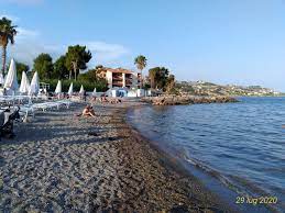 Check spelling or type a new query. San Martino Beach Strand Auf Der Karte Mit Fotos Und Bewertungen Beachsearcher Com