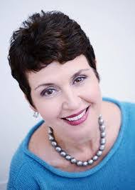 Heather Keay's Instagram, Twitter & Facebook