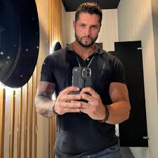 William Mora Fallas (@wwilliam_17)