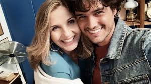 L'Isola di Pietro 2 personaggi