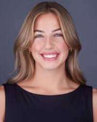 Katie Wolter's Instagram, Twitter & Facebook