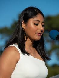 Ellen Marchand's Instagram, Twitter & Facebook