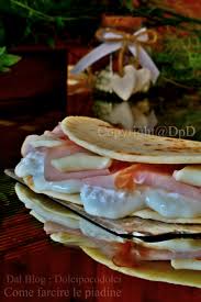 Lavare accuratamente e tagliare a strisce sottili scaldare la piada come indicato nella confezione e farcirla con le verdure grigliate, il. Come Farcire Le Piadine Con Formaggi Cremosi E Cotto
