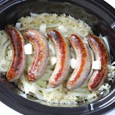 Use medium heat on your stovetop to bring the water and brats to a boil. How To Cook Bratwurst 6 Bratwurst Recipes Whole Lotta Yum