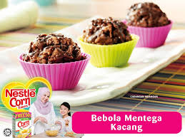 Tear into a box of nestle corn flakes and discover the simple whole grain goodness within. Musim Buat Biskut Raya Nestle Breakfast Cereals Malaysia Facebook