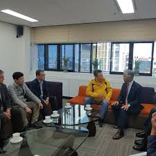 미세먼지 연대선언합니다 박성수 송파구청장님, 안승남 구리시장님, 정동균 양평군수님, 지성군 남양주시 부시장님, 이석범 광주시 부시장님과 만나 손을 맞잡았습니다. ìˆ˜í˜'êµ¬ë¦¬ê³µíŒìž¥ Instagram Posts Gramho Com