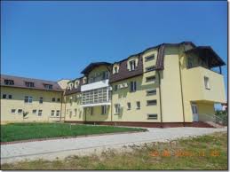 Putem oferii servicii personalizate pentru fiecare azilul de batrani cibinium este o fundatie nonprofit, el este amplasat in localitatea slimnic la 10 km de sibiu. Focar De Covid 19 La Un CÄmin De BÄtrani Din Orasul SÄliste JudeÈul Sibiu Stiri Bucuresti Tv Televiziune Hd