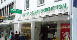 Mode statt Bücher im Thalia-Haus in der Schmidtgasse