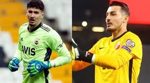 Kalecimiz altay bayındır, göztepe karşılaşmasının hakemin penaltı pozisyonunu tekrar izleyeceğini düşündüğünü vurgulayan altay, açıkçası çok üzüldüğümüz bir maç oldu, 3 puan için buraya gelmiştik. Alper Boguslu Ugurcan Cakir Ve Altay Bayindir Arasindaki Tek Fark Sozcu Gazetesi