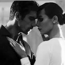 Dashuri Bardh e Zi added a new photo.