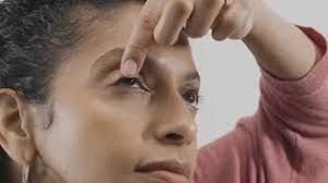 Inserting and Removing Soft Contact Lenses