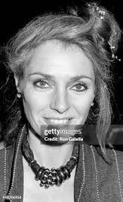 Jennifer Oneill's Instagram, Twitter & Facebook