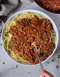 Vegane Spaghetti Bolognese mit Linsen - Elavegan