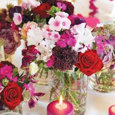 Maybe you would like to learn more about one of these? Tischdekoration Fur Die Hochzeit In Beere Und Fuchsia Weddix