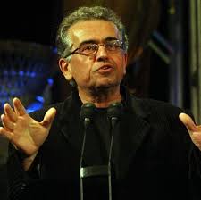 „seara povestitorilor este una dintre manifestările îndrăgite de micii artiști, deoarece au șansa să fie față în față cu diverse personalități. Omul Care Aduce Cartea Evenimentul Zilei