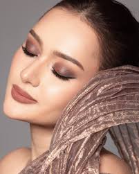 You want more? I'll give you more. ✨ Photo by @sevenbarretto Make up by  @abtkurniawan Hair by @raymondmateoo Styling by @pattyyap